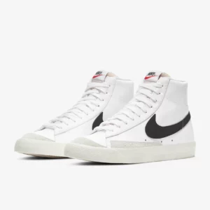NIKE BLAZER MID '77 VNTG